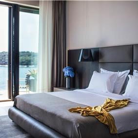 5-Bedroom Beachfront Villa with Heated Infinity Pool and Elevator near Dubrovnik – Sleeps 10