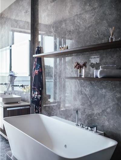 5-Bedroom Beachfront Villa with Heated Infinity Pool and Elevator near Dubrovnik – Sleeps 10