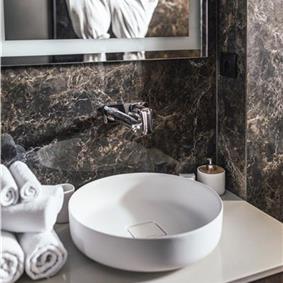 5-Bedroom Beachfront Villa with Heated Infinity Pool and Elevator near Dubrovnik – Sleeps 10