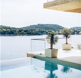 5-Bedroom Beachfront Villa with Heated Infinity Pool and Elevator near Dubrovnik – Sleeps 10