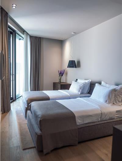 5-Bedroom Beachfront Villa with Heated Infinity Pool and Elevator near Dubrovnik – Sleeps 10