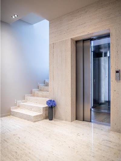 5-Bedroom Beachfront Villa with Heated Infinity Pool and Elevator near Dubrovnik – Sleeps 10