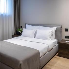 5-Bedroom Beachfront Villa with Heated Infinity Pool and Elevator near Dubrovnik – Sleeps 10