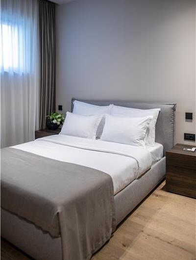 5-Bedroom Beachfront Villa with Heated Infinity Pool and Elevator near Dubrovnik – Sleeps 10