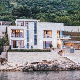 5-Bedroom Beachfront Villa with Heated Infinity Pool and Elevator near Dubrovnik – Sleeps 10