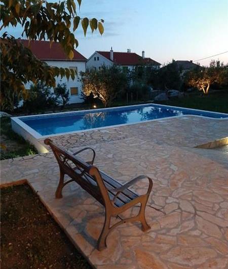 3-Bedroom Villa with Pool, Garden and Sea View near Split City – Sleeps 7