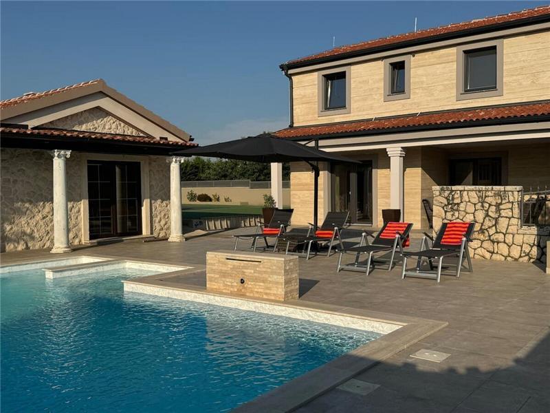 Villa in Zadar, photograph 1