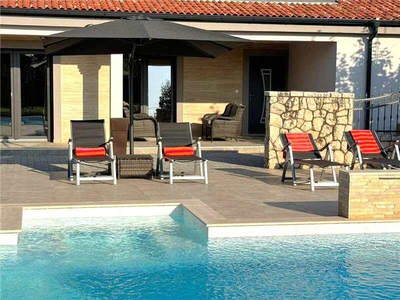 Villa in Zadar, photograph 2