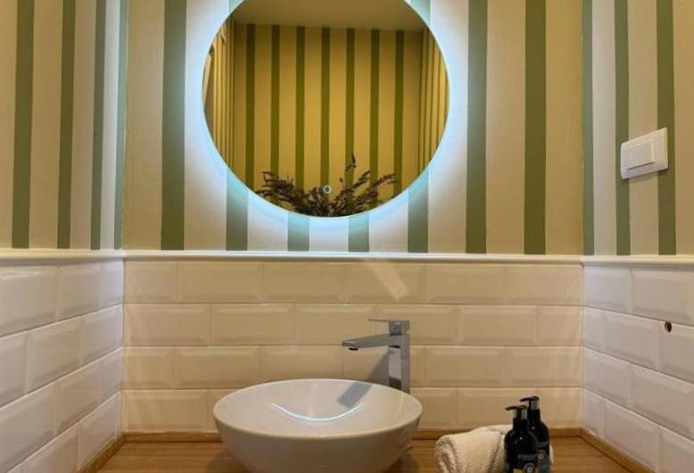 2 bedroom villa with heated pool & tennis court near Zadar, sleeps 4