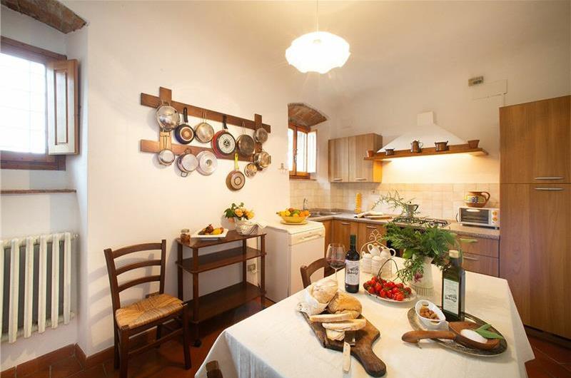 A selection of 2-3 bedroom apartments with shared pool near Florence, Sleeps 4-6