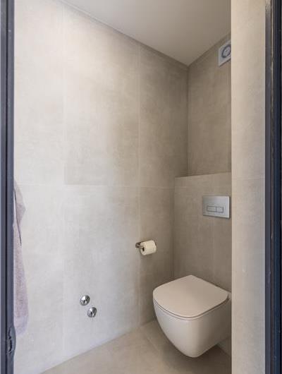 4 bedroom villa with heated pool and sea view in Vinišće, sleeps 8