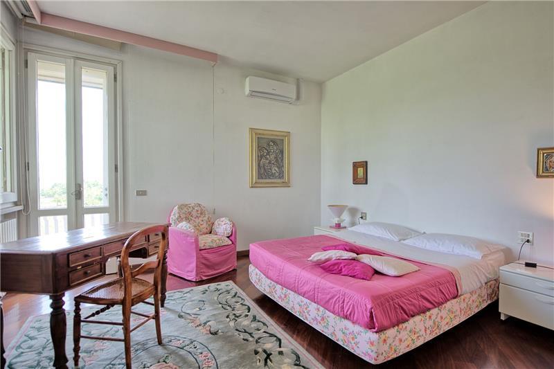 Villa in Tuscany, photograph 19