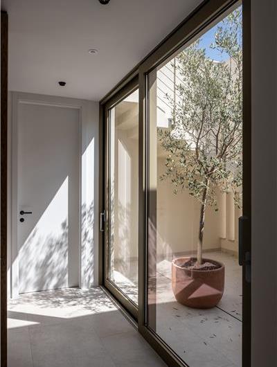 4-Bedroom Luxury Villa with Heated Pool, Ciovo near Trogir – Sleeps 8