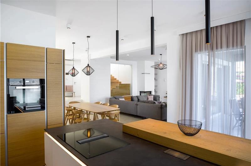 Beachfront Villa with Pool and Sea Views on Ciovo island near Trogir, Sleeps 8