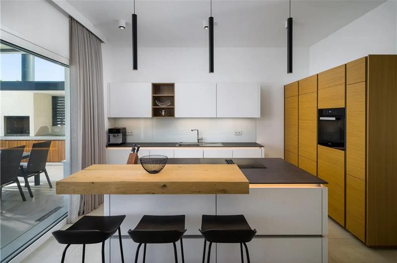 Beachfront Villa with Pool and Sea Views on Ciovo island near Trogir, Sleeps 8