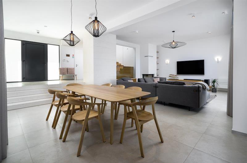 Beachfront Villa with Pool and Sea Views on Ciovo island near Trogir, Sleeps 8