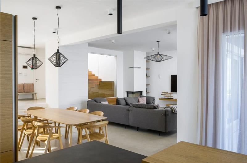 Beachfront Villa with Pool and Sea Views on Ciovo island near Trogir, Sleeps 8