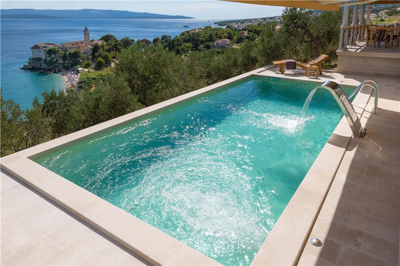 Sea-view villa in Bol, photograph 20