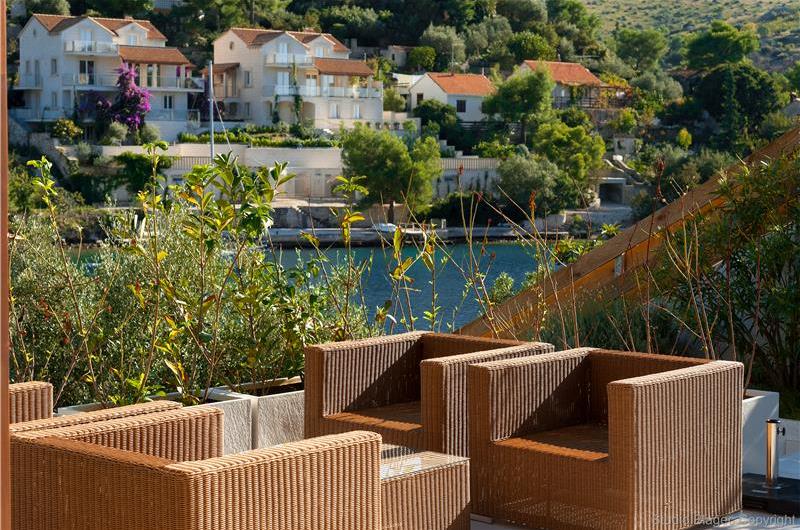 5 bedroom villa with heated infinity pool and sea views near Milna, Brac Island, sleeps 10