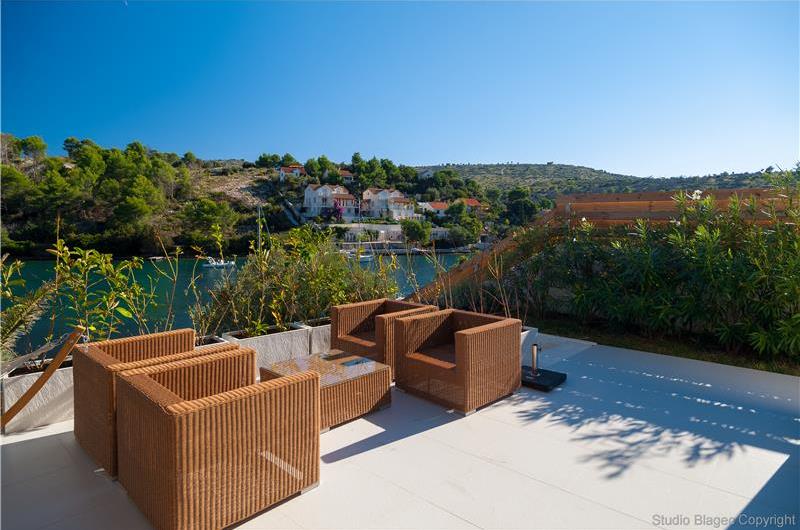 5 bedroom villa with heated infinity pool and sea views near Milna, Brac Island, sleeps 10
