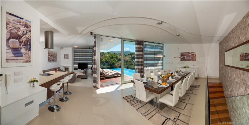 5 bedroom villa with heated infinity pool and sea views near Milna, Brac Island, sleeps 10