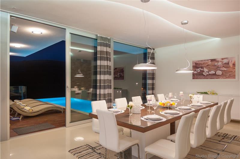 5 bedroom villa with heated infinity pool and sea views near Milna, Brac Island, sleeps 10