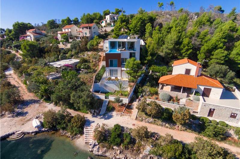 5 bedroom villa with heated infinity pool and sea views near Milna, Brac Island, sleeps 10