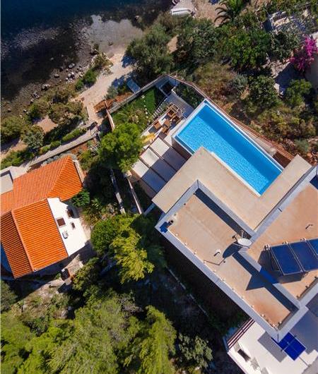 5 bedroom villa with heated infinity pool and sea views near Milna, Brac Island, sleeps 10