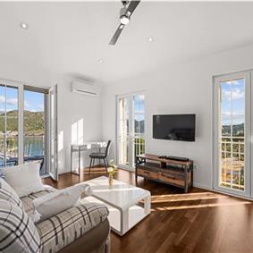 9-Bedroom Villa with Exceptionally Large Heated Pool and Sea Views near Trogir – Sleeps 18- 22