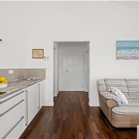 9-Bedroom Villa with Exceptionally Large Heated Pool and Sea Views near Trogir – Sleeps 18- 22