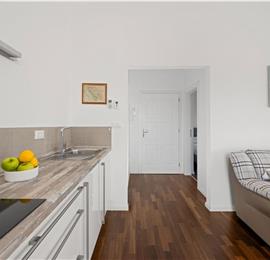 9-Bedroom Villa with Exceptionally Large Heated Pool and Sea Views near Trogir – Sleeps 18- 22