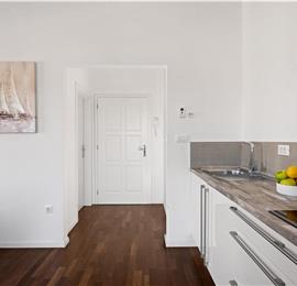 9-Bedroom Villa with Exceptionally Large Heated Pool and Sea Views near Trogir – Sleeps 18- 22