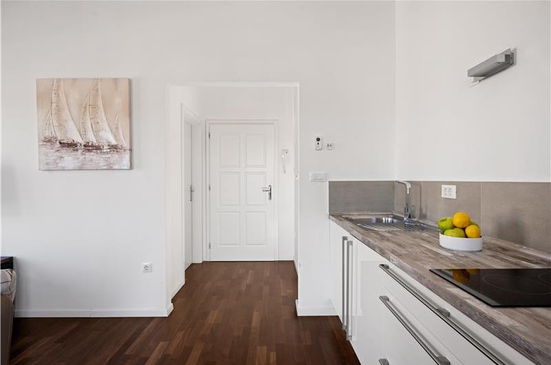 9-Bedroom Villa with Exceptionally Large Heated Pool and Sea Views near Trogir – Sleeps 18- 22