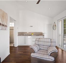 9-Bedroom Villa with Exceptionally Large Heated Pool and Sea Views near Trogir – Sleeps 18- 22