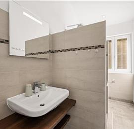 9-Bedroom Villa with Exceptionally Large Heated Pool and Sea Views near Trogir – Sleeps 18- 22