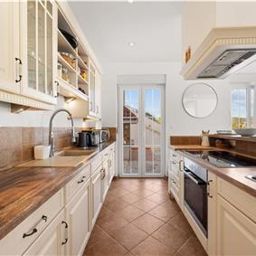 9-Bedroom Villa with Exceptionally Large Heated Pool and Sea Views near Trogir – Sleeps 18- 22