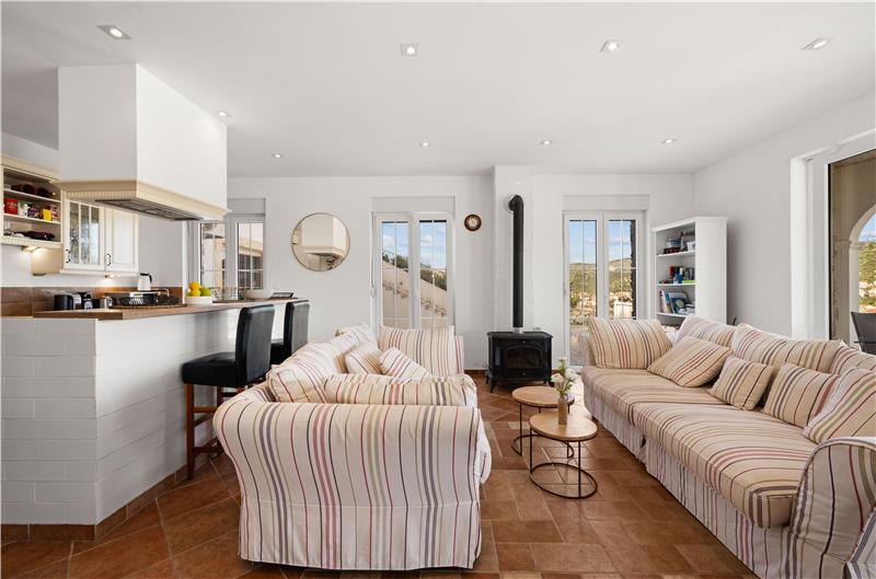 9-Bedroom Villa with Exceptionally Large Heated Pool and Sea Views near Trogir – Sleeps 18- 22