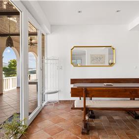 9-Bedroom Villa with Exceptionally Large Heated Pool and Sea Views near Trogir – Sleeps 18- 22