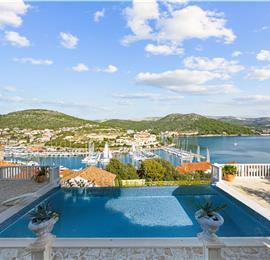 9-Bedroom Villa with Exceptionally Large Heated Pool and Sea Views near Trogir – Sleeps 18- 22