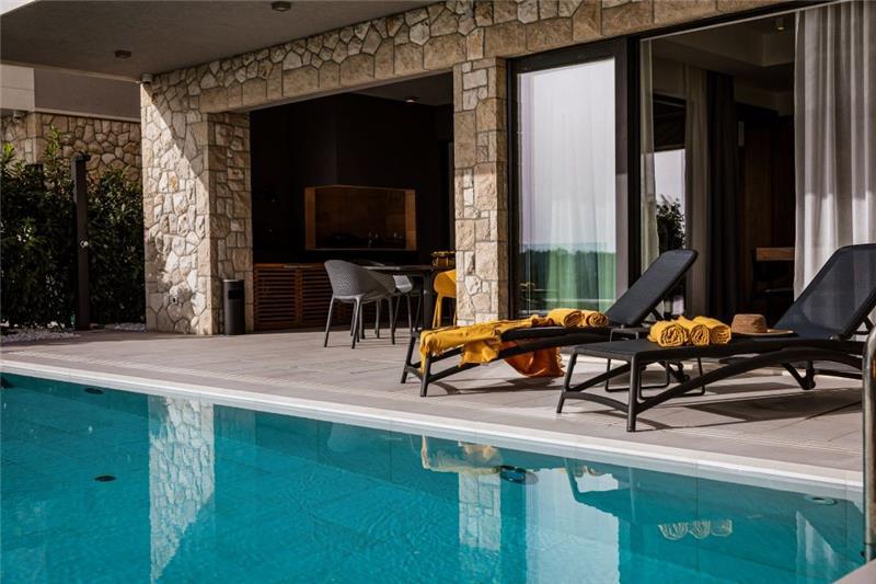 Sea-view villa in Orasac, photograph 4