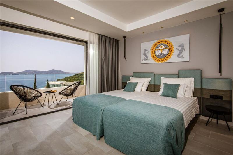 Sea-view villa in Orasac, photograph 15