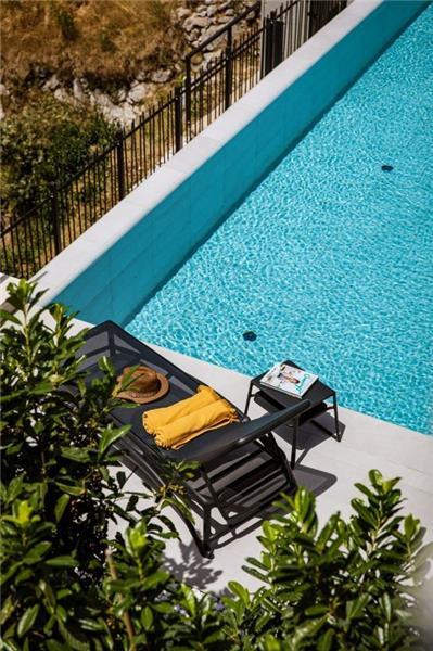 Sea-view villa in Orasac, photograph 24