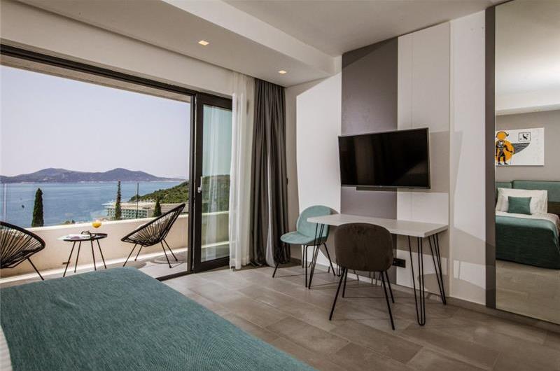 5-Bedroom Luxury Sea-View Villa with Infinity Pool near Dubrovnik – Sleeps 10