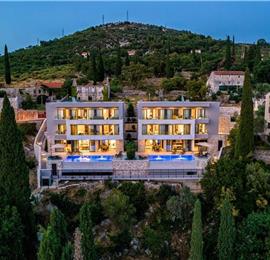 5-Bedroom Luxury Sea-View Villa with Infinity Pool near Dubrovnik – Sleeps 10