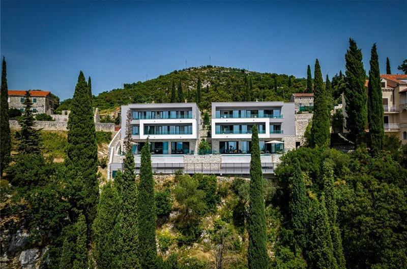 Luxury 5-Bedroom Villa with Sea-Views and Infinity Pool near Dubrovnik – Sleeps 10