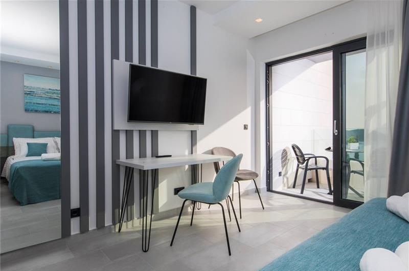 Luxury 5-Bedroom Villa with Sea-Views and Infinity Pool near Dubrovnik – Sleeps 10