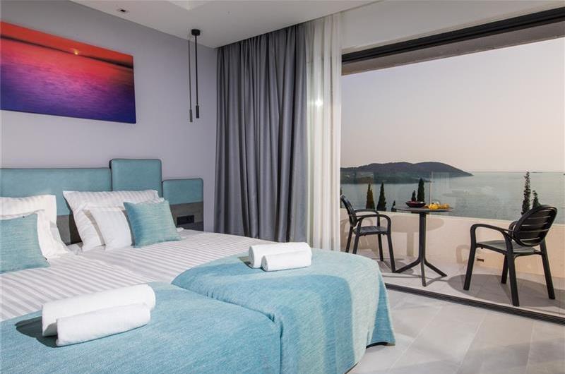 Luxury 5-Bedroom Villa with Sea-Views and Infinity Pool near Dubrovnik – Sleeps 10