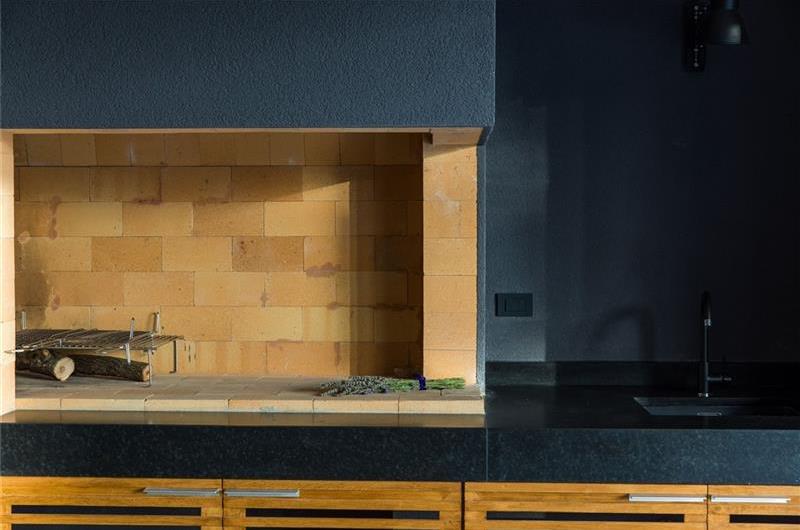 Luxury 5-Bedroom Villa with Sea-Views and Infinity Pool near Dubrovnik – Sleeps 10