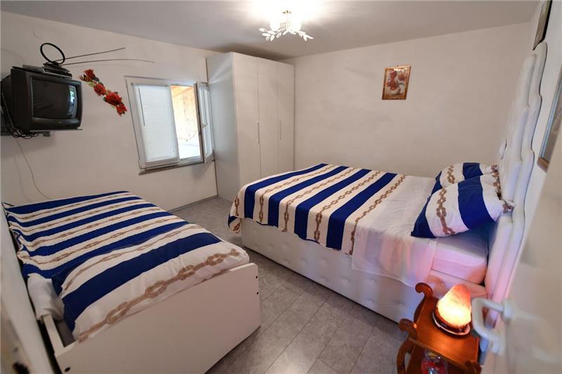Villa in Split, photograph 17