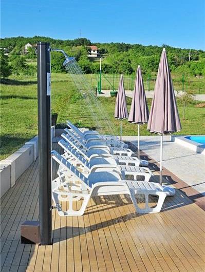 3 Bedroom Villa with Pool & Tennis Court near Sinj, sleeps 8